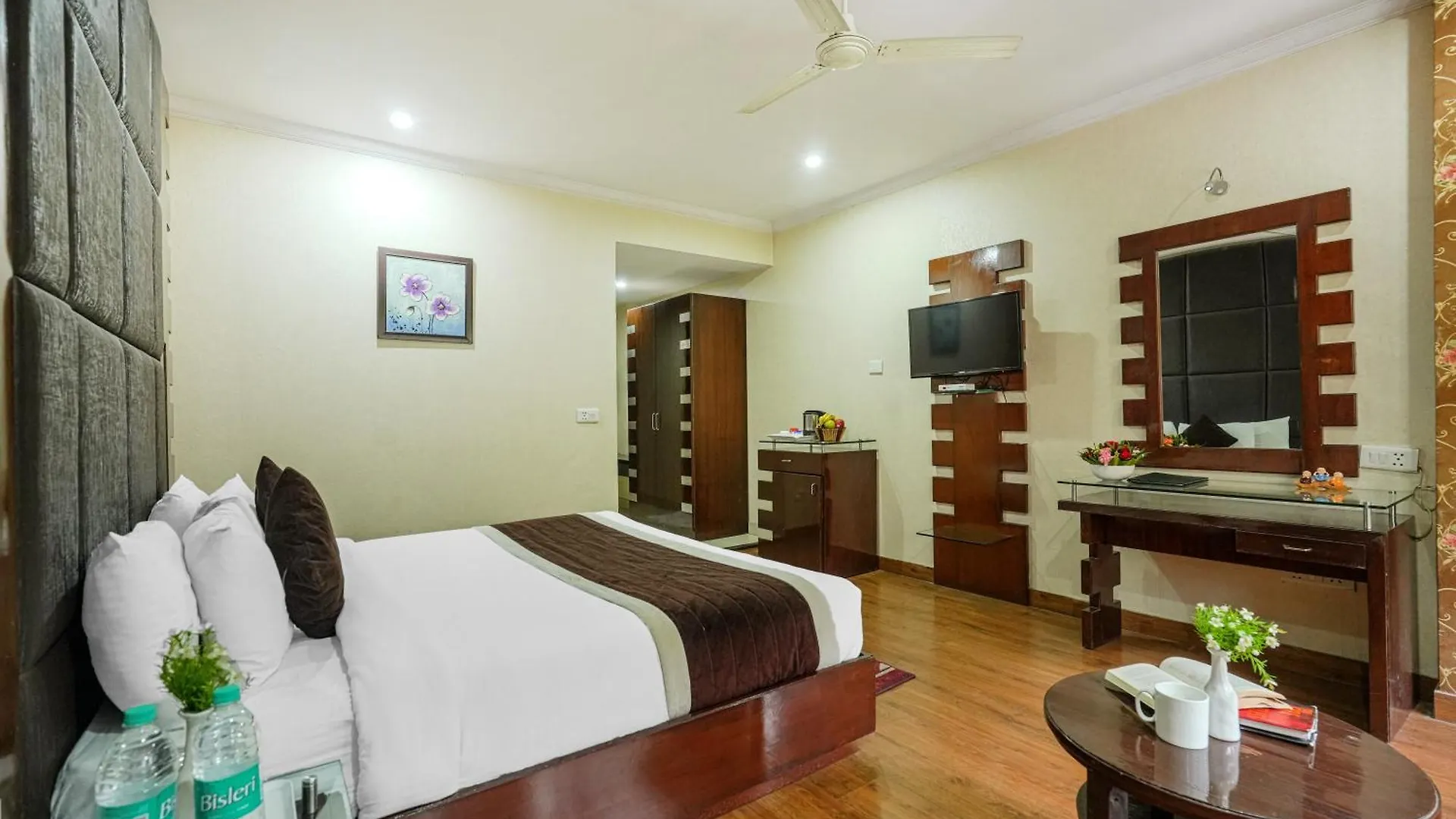***  שימלה Hotel Ck International By Pax Hotels הודו