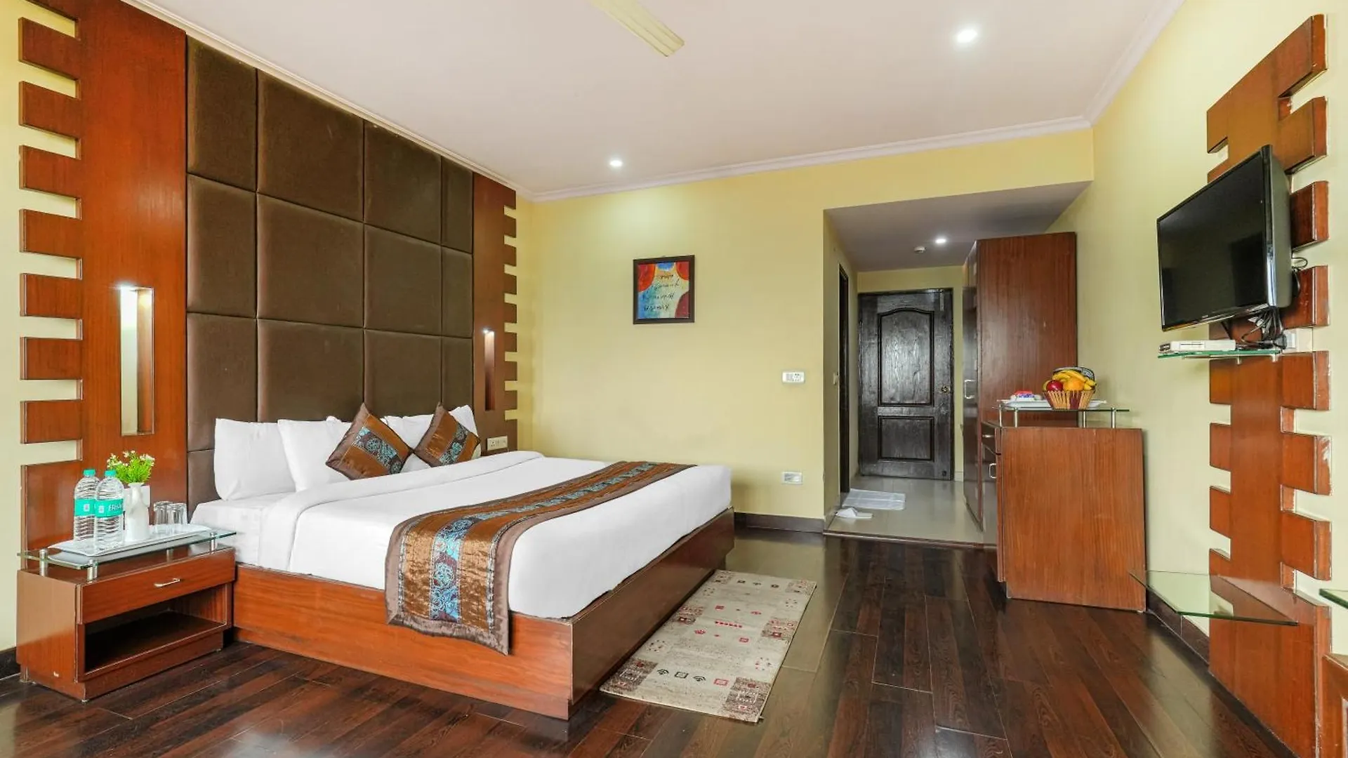 שימלה Hotel Ck International By Pax Hotels 3*,  הודו